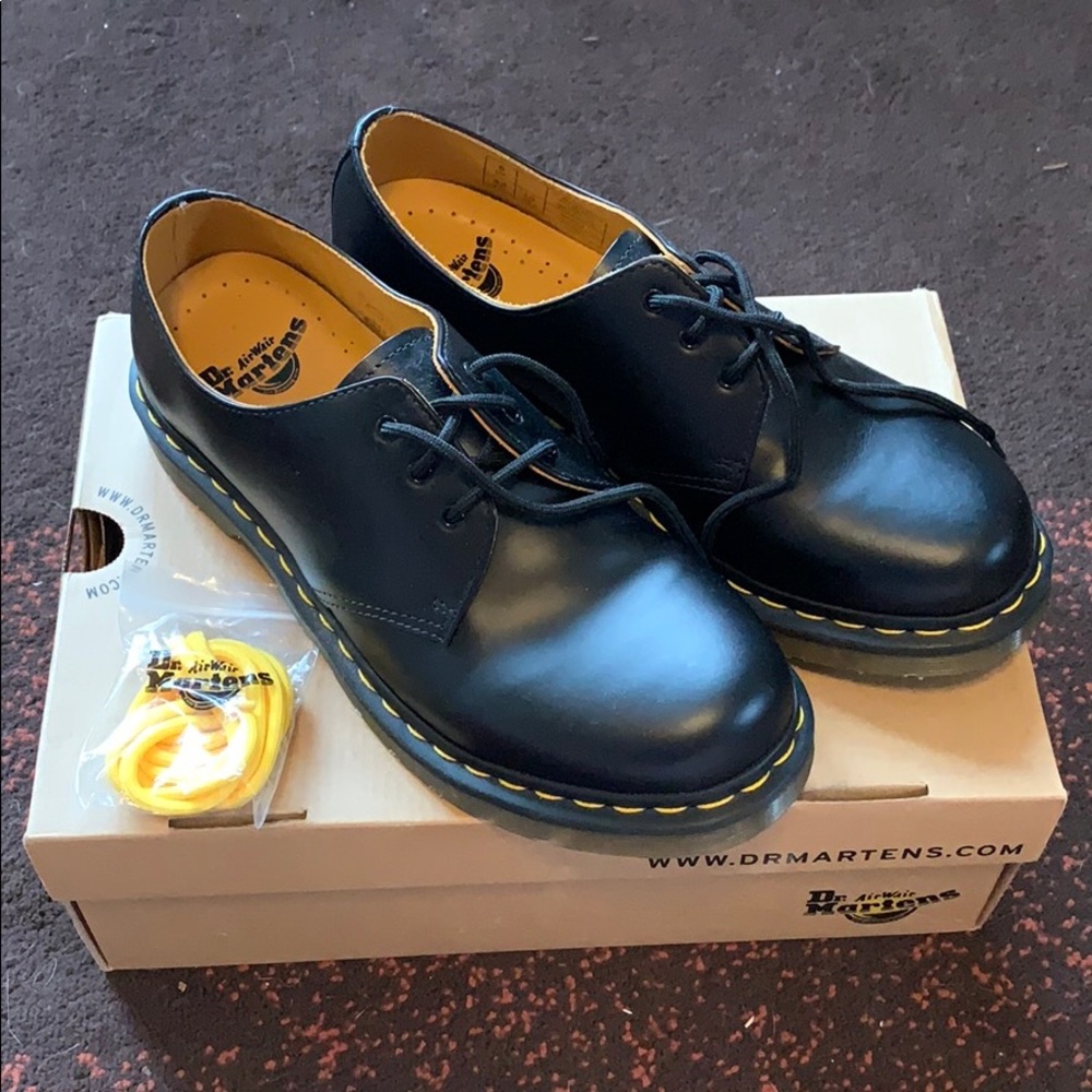 Doc Martens 1461 smooth leather oxfords